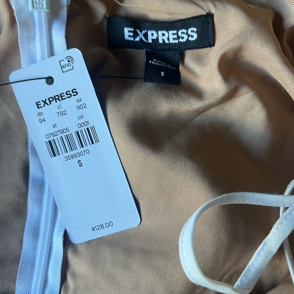 Romper - Picture 4 of 5